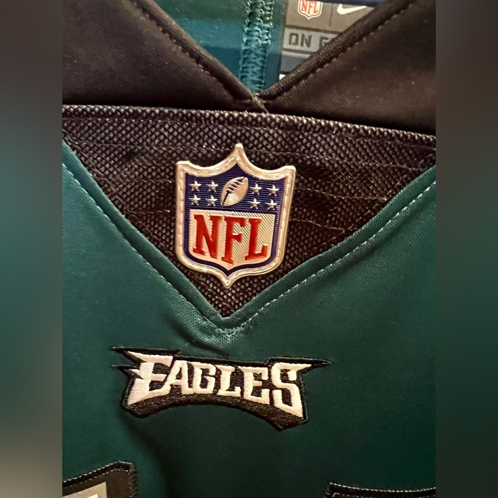 Carson Wentz Philadelphia Eagles 🦅 jersey - Picture 3 of 11